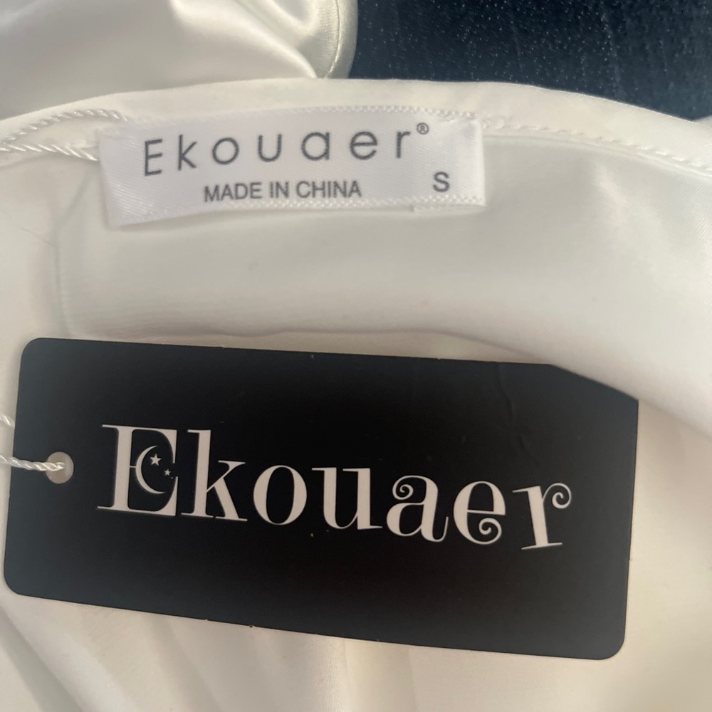 Ekouaer White Satin Camisole NWT Size Small - Picture 3 of 5